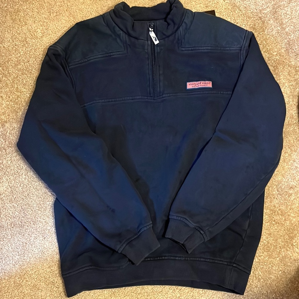 Vineyard vine sweater